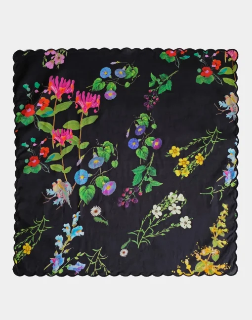 Cynthia Rowley Scallop Embroidered Edge Dinner Napkin BLKFL Clearance